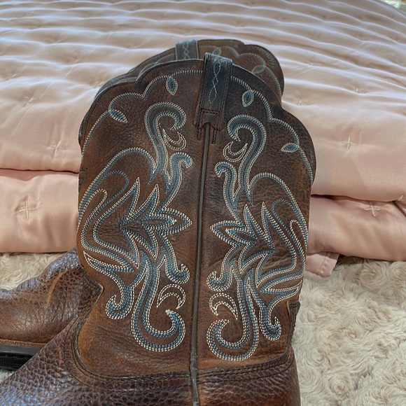 Ariat cowboy boots size 8.5 - Picture 4 of 9